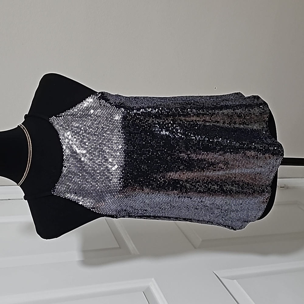 Sequin top - M - NWOT - Black/silver/blue